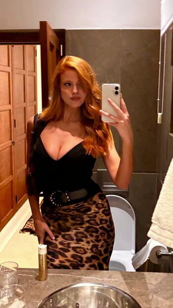 Full leaked Emily deyt aysage private onlyfans photo