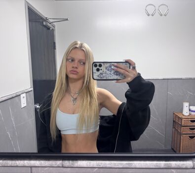 Full leaked Emily kelavos page private onlyfans photo