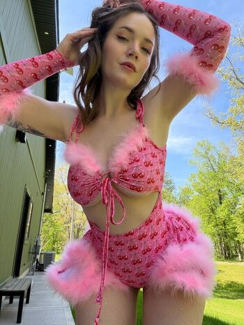 Full leaked Emily lynne page private onlyfans photo