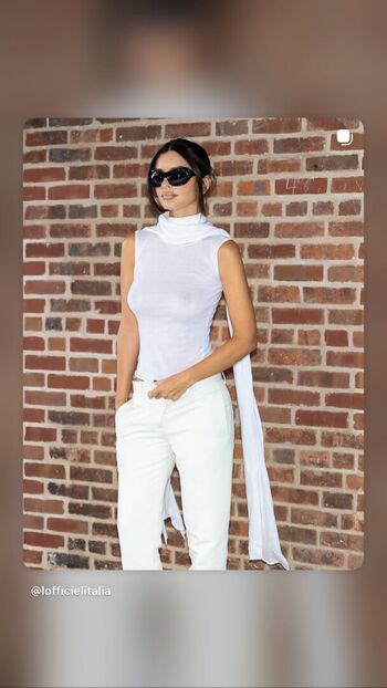 Full leaked Emily ratajkowski private onlyfans photo