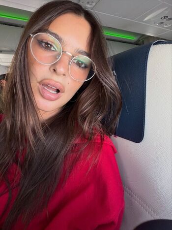 Full leaked Emily ratajkowski page private onlyfans photo