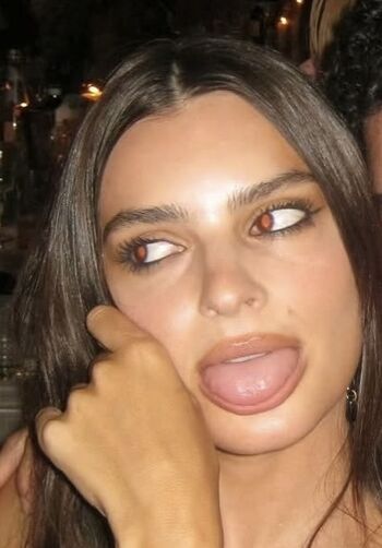 Full leaked Emily ratajkowski page private onlyfans photo