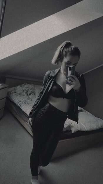 Full leaked Emily toh private onlyfans photo