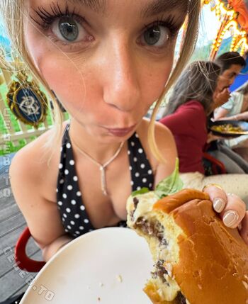 Full leaked Emilylior page private onlyfans photo