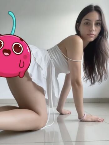 Full leaked Emilysal private onlyfans photo