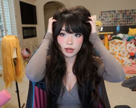 Full leaked Emiru page private onlyfans photo
