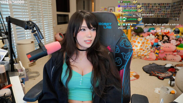 Full leaked Emiru private onlyfans photo