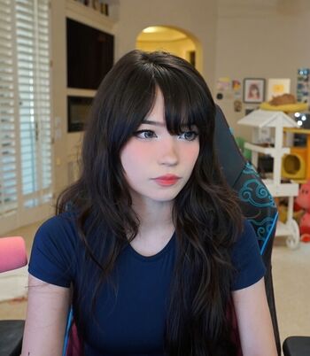 Full leaked Emiru page private onlyfans photo