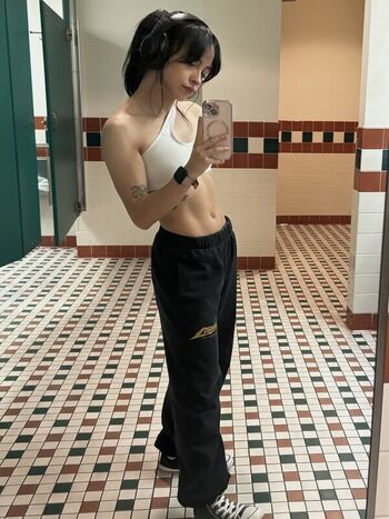 Full leaked Emliii private onlyfans photo