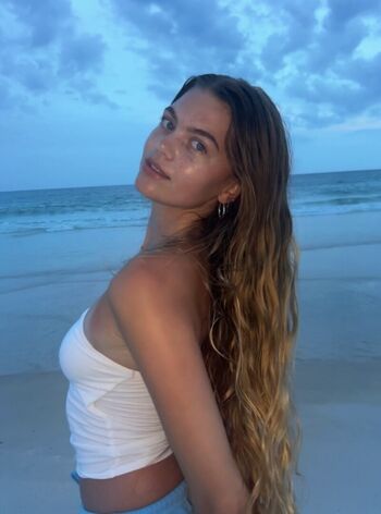 Full leaked Emma beardsley page private onlyfans photo