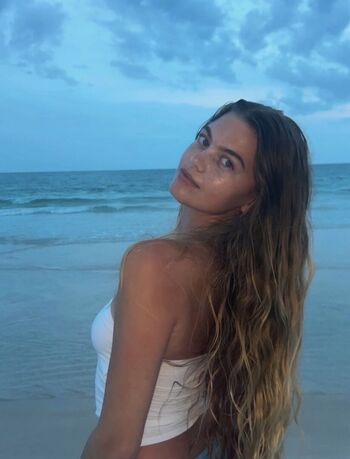 Full leaked Emma beardsley page private onlyfans photo