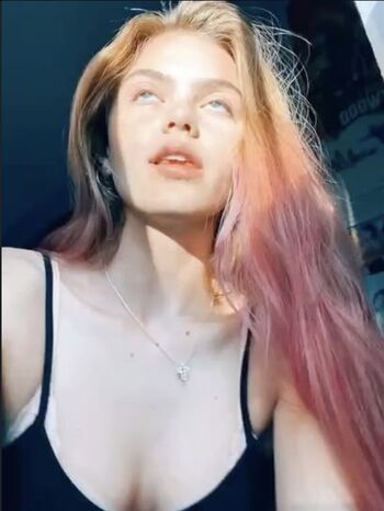 Full leaked Emma beardsley page private onlyfans photo