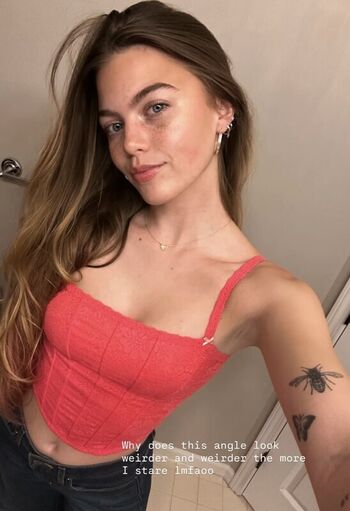Full leaked Emma beardsley page private onlyfans photo