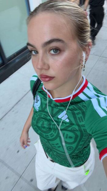 Full leaked Emma brooks page private onlyfans photo