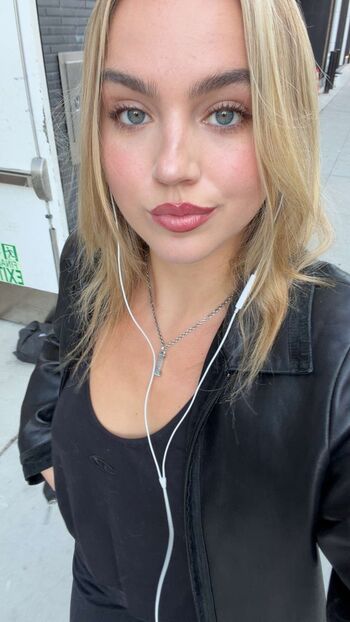 Full leaked Emma brooks page private onlyfans photo