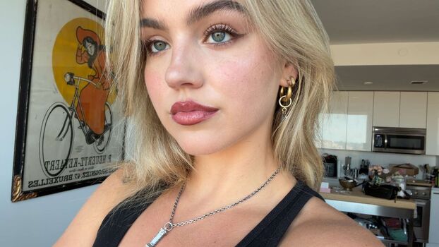 Full leaked Emma brooks page private onlyfans photo