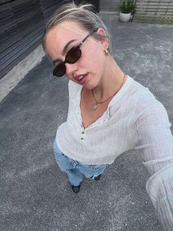 Full leaked Emma brooks private onlyfans photo