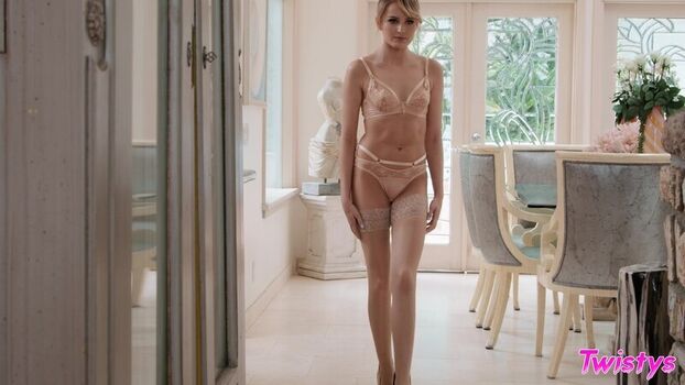 Full leaked Emma hix  page private onlyfans photo
