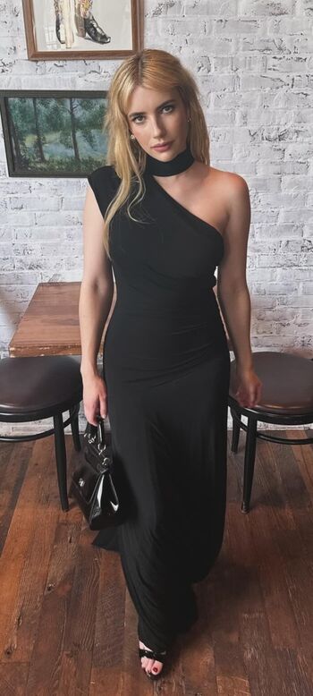 Full leaked Emma roberts page private onlyfans photo