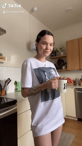 Full leaked Emmirosee private onlyfans photo