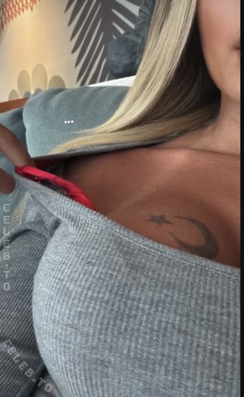 Full leaked Esleem private onlyfans photo