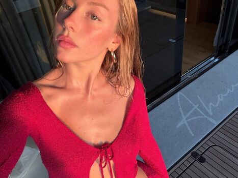 Full leaked Ester exposito page private onlyfans photo