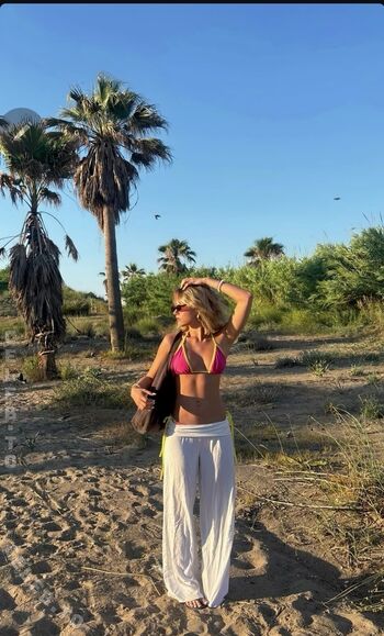 Full leaked Evaaklm private onlyfans photo