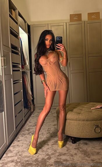 Full leaked Evil woman page private onlyfans photo