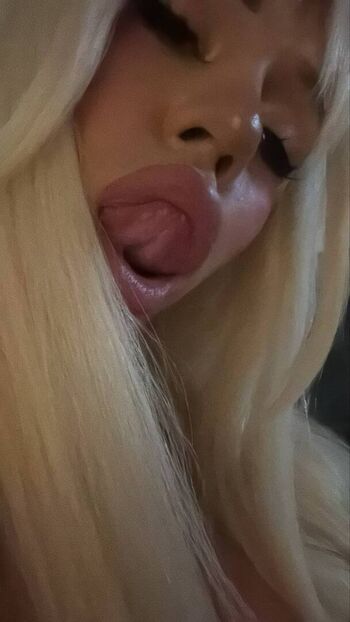 Full leaked Ex yu trans private onlyfans photo