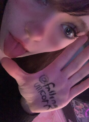 Full leaked Fallingunicorn page private onlyfans photo