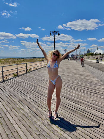 Full leaked Fangbarbie private onlyfans photo