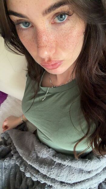 Full leaked Fayesxh  page private onlyfans photo