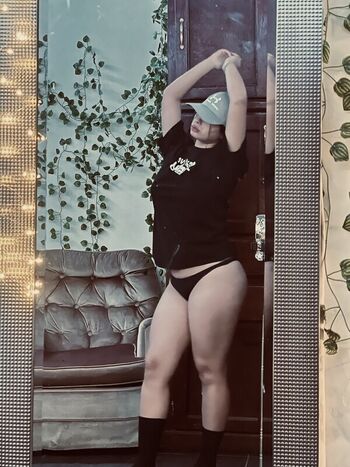 Full leaked Feersshii page private onlyfans photo