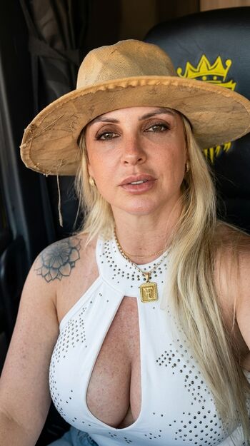 Full leaked Felina cris page private onlyfans photo