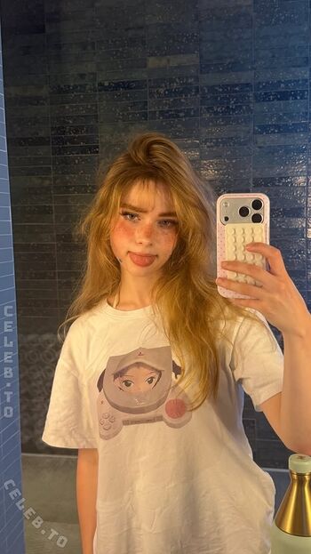 Full leaked Felinenyaa page private onlyfans photo
