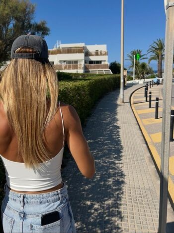 Full leaked Female football page private onlyfans photo