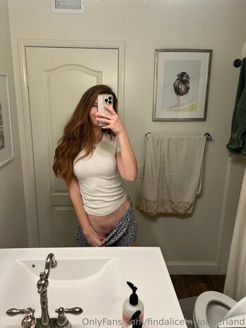Full leaked Findaliceinwonderland private onlyfans photo