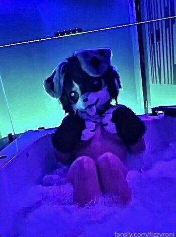 Full leaked Fizzyroni page private onlyfans photo