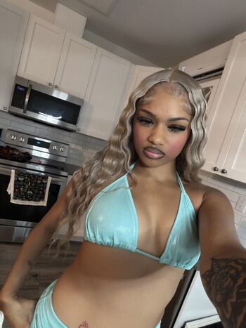 Full leaked Foreigntrinnn rapper private onlyfans photo