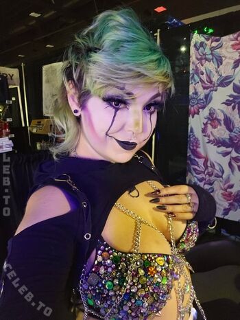 Full leaked Formativespice private onlyfans photo