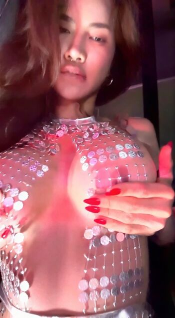 Full leaked Foxy fuengfah page private onlyfans photo