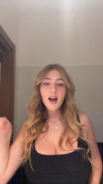 Full leaked Francesca salerno page private onlyfans photo