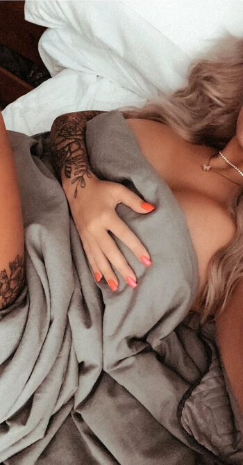 Full leaked Gabs handly private onlyfans photo