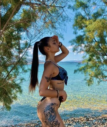 Full leaked Gkougkouu private onlyfans photo