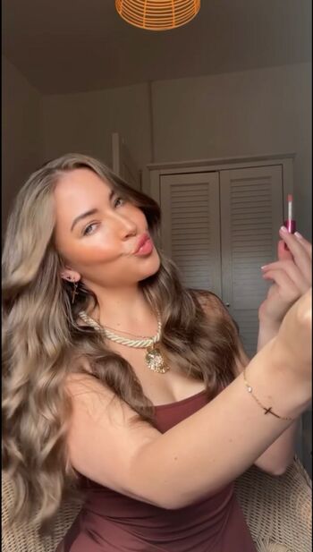Full leaked Gracie lewis page private onlyfans photo