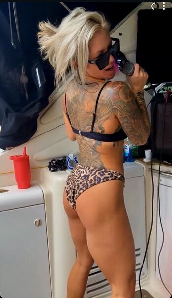 Full leaked Hagsxrlou page private onlyfans photo