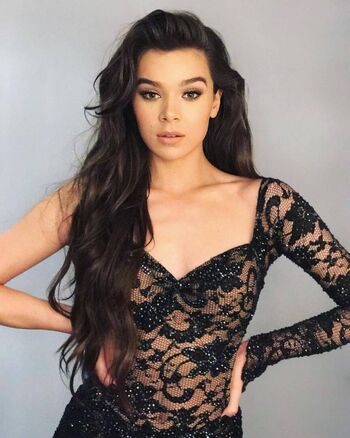 Full leaked Hailee steinfeld page private onlyfans photo