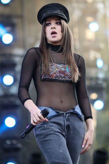 Full leaked Hailee steinfeld page private onlyfans photo