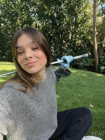 Full leaked Hailee steinfeld private onlyfans photo