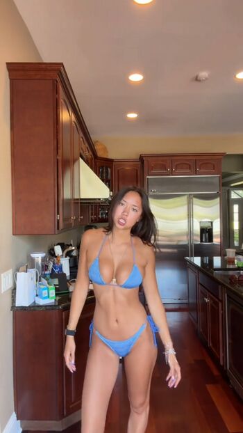 Full leaked Hannah lee page private onlyfans photo